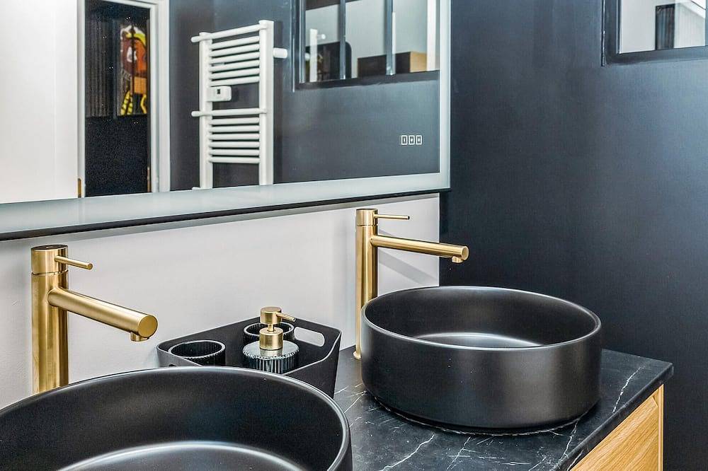 Suite Acacias avec piscine in Gien, Montargis region