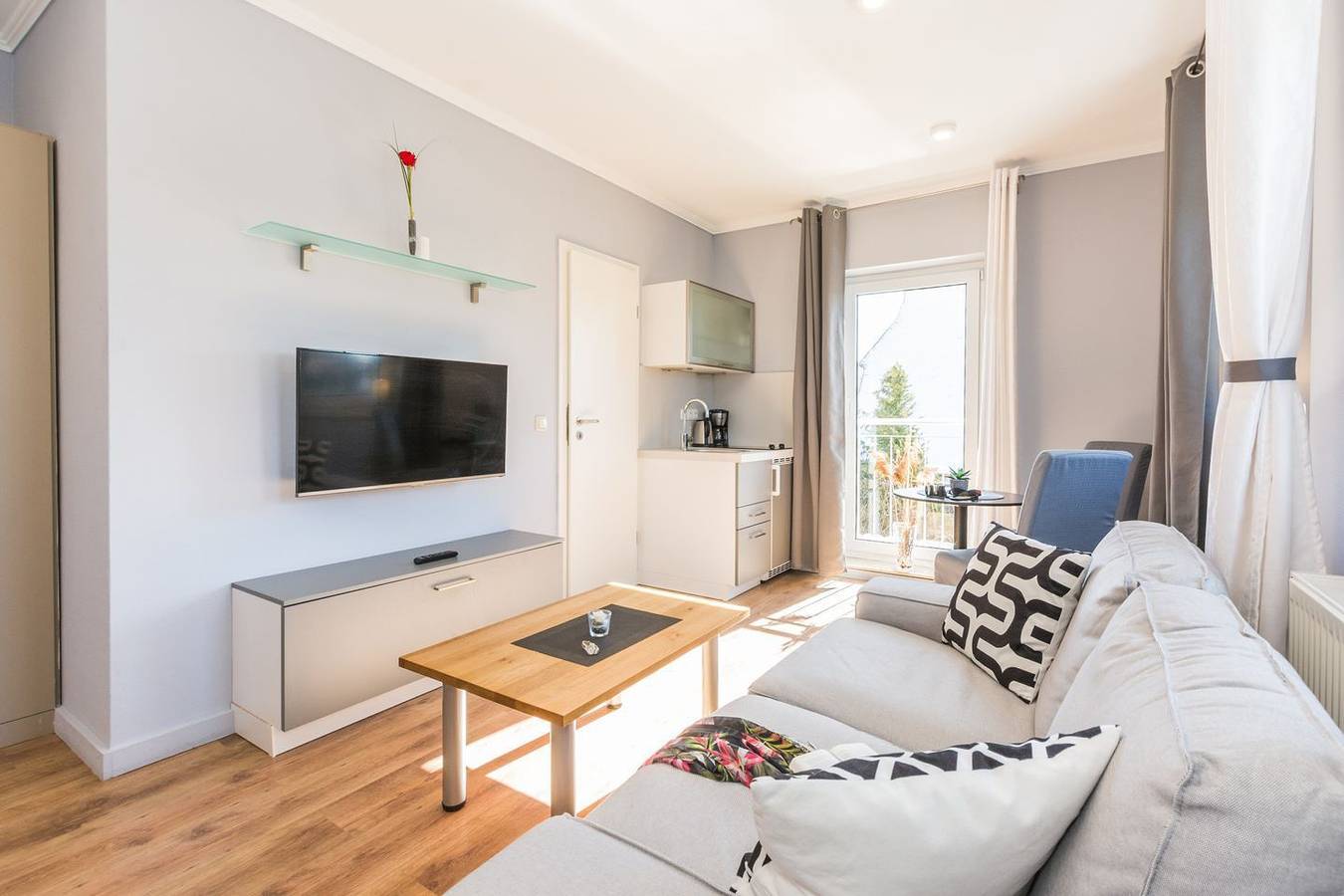 Ganze Wohnung, Ferienappartement "Neue Galerie 3" - im Ortskern ca. 20 m² für 2 Personen in Ahrenshoop, Fischland