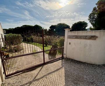 Gîte pour 4 personnes, avec terrasse dans Bac du sauvage