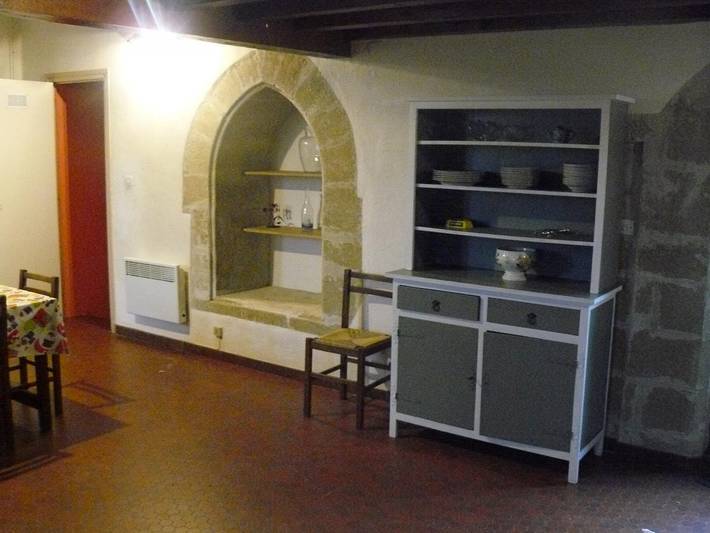 Gîte pour 6 personnes, avec jardin à Bathernay