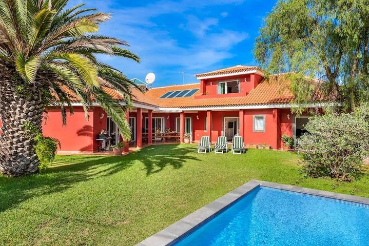 Casa rural para 10 personas, con jacuzzi además de piscina y jardín, Familias con niños en Puerto de la Cruz - 2