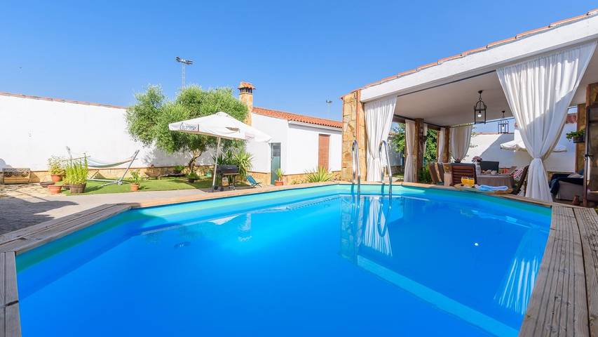 Chalet para 10 personas, con balcón/terraza y piscina en Sierra Norte de Sevilla - 3