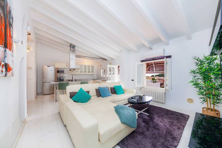 Finca Casa Varna con vistas a la montaña, piscina, terraza y jardín; aparcamiento disponible in Capdepera, Mallorca Este
