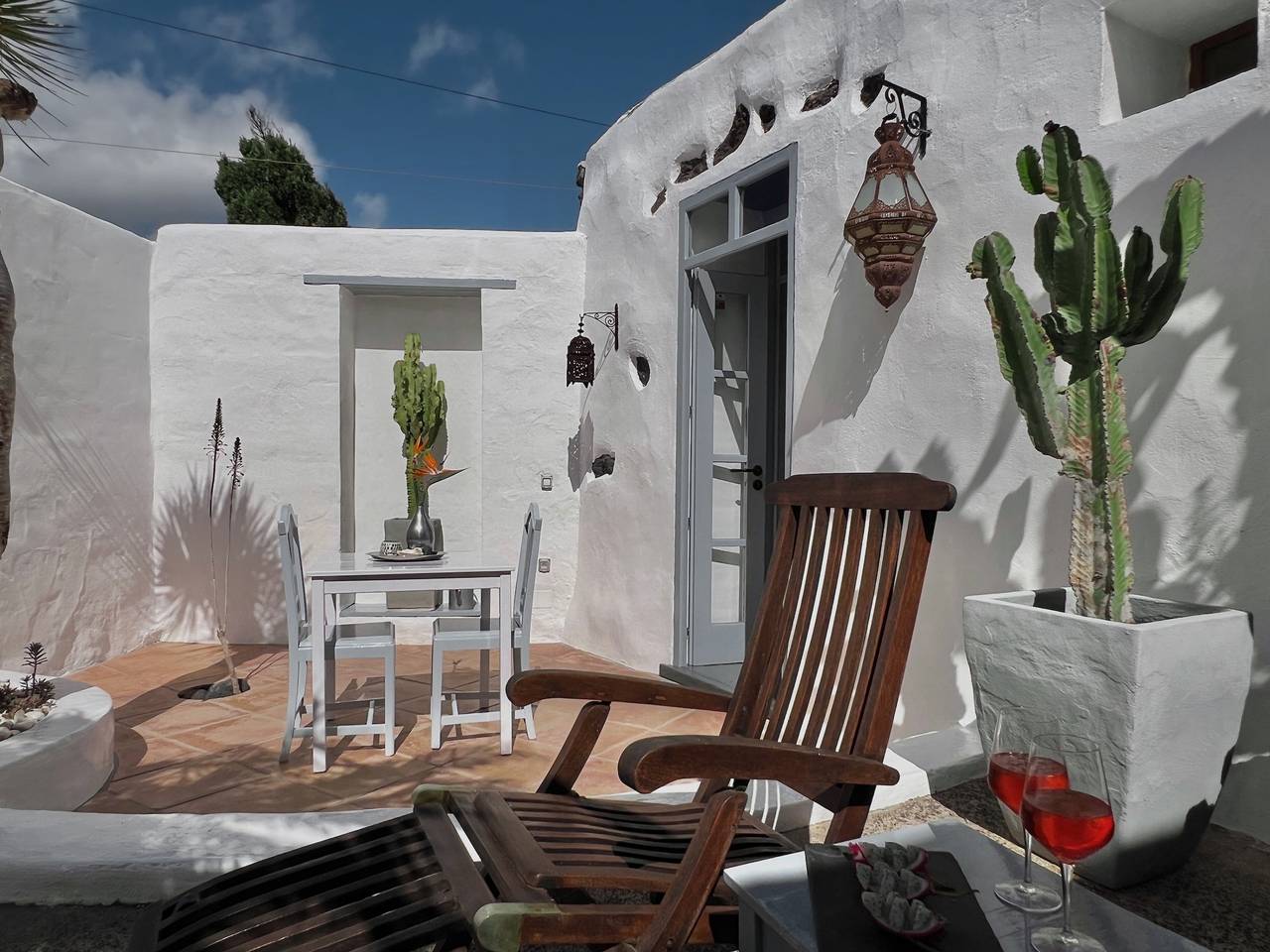 Studio entier, Stylish getaway with secluded Patio in lava Finca in Uga, Yaiza