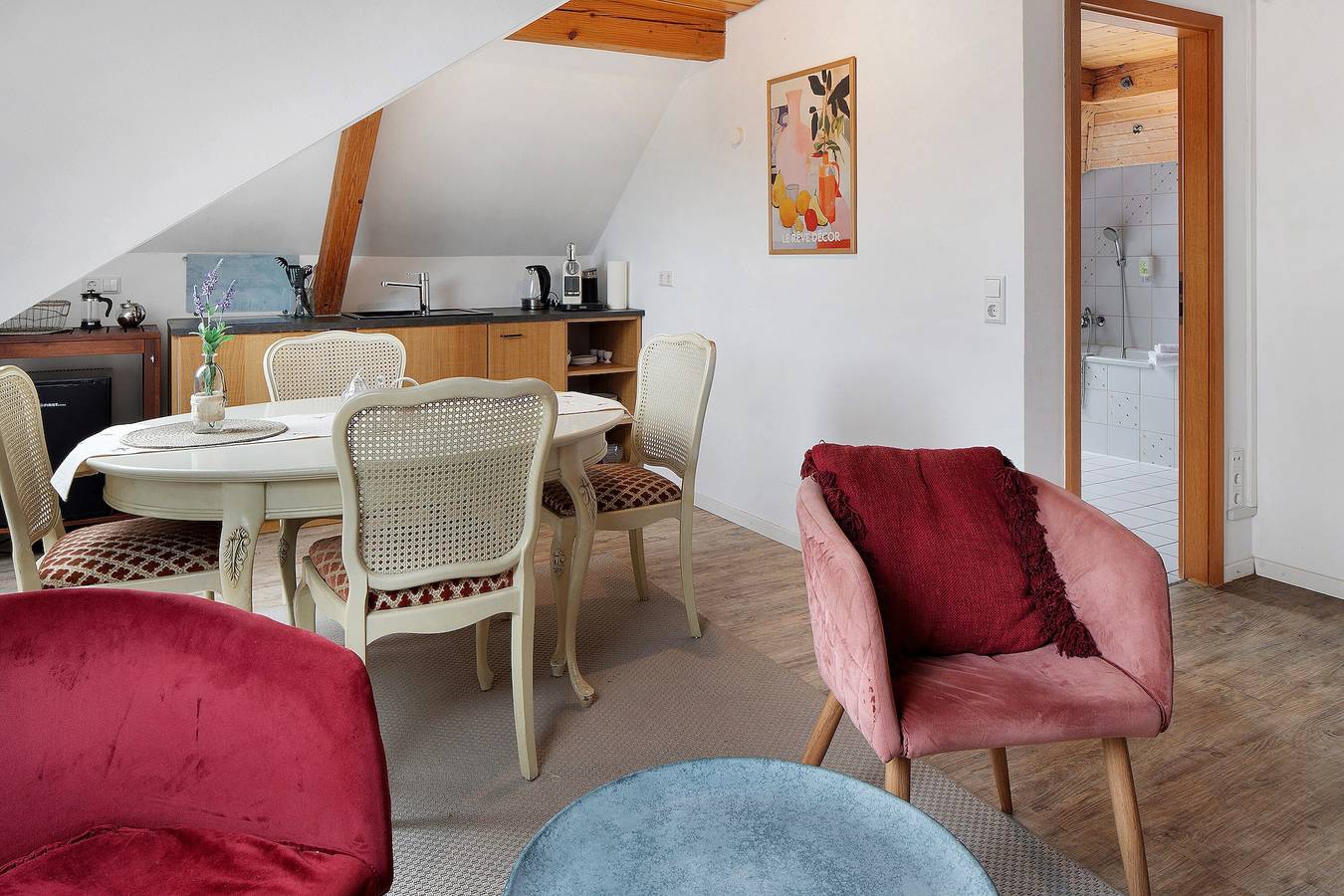 Ganze Wohnung, Apartment „Oberstüble“ mit Gemeinschaftsgarten und Wlan in Oberrotweil, Vogtsburg im Kaiserstuhl