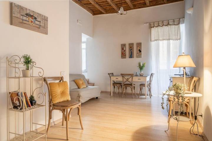 Appartamento per 3 persone, con panorama e balcone in Castel Gandolfo