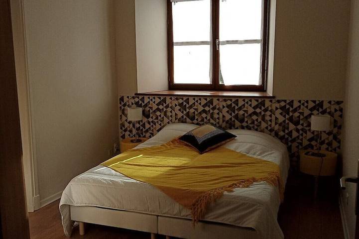 Location de vacances pour 14 personnes, avec piscine ainsi que terrasse et jardin à Viviers - 3