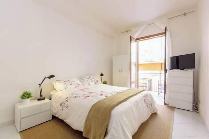 Appartamento intero, Family friendly spacious 3bed apartment in Castellammare del Golfo with WiFi AC in Castellammare del Golfo, Provincia di Trapani
