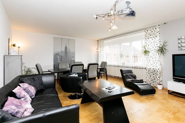 Ferienwohnung für 6 Personen, mit Balkon und Terrasse sowie Garten in Mittelnkirchen
