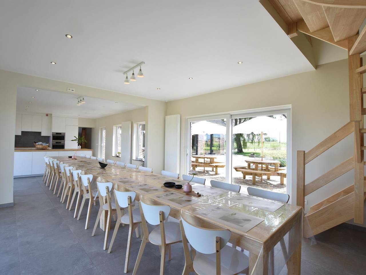 Casa de vacaciones con estanque en Poperinge in Roesbrugge-Haringe, Poperinge