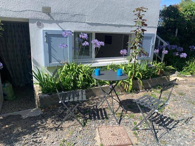 Double Room with Private Bathroom in Omaha Beach, Saint-Laurent-sur-Mer