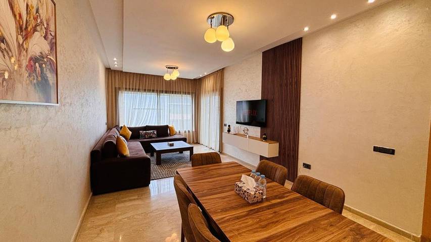 Gîte pour 7 personnes, avec jardin ainsi que vue et piscine, animaux acceptés dans Dar Bouazza