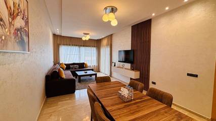 Gîte pour 7 personnes, avec vue ainsi que jardin et piscine, animaux acceptés dans Dar Bouazza