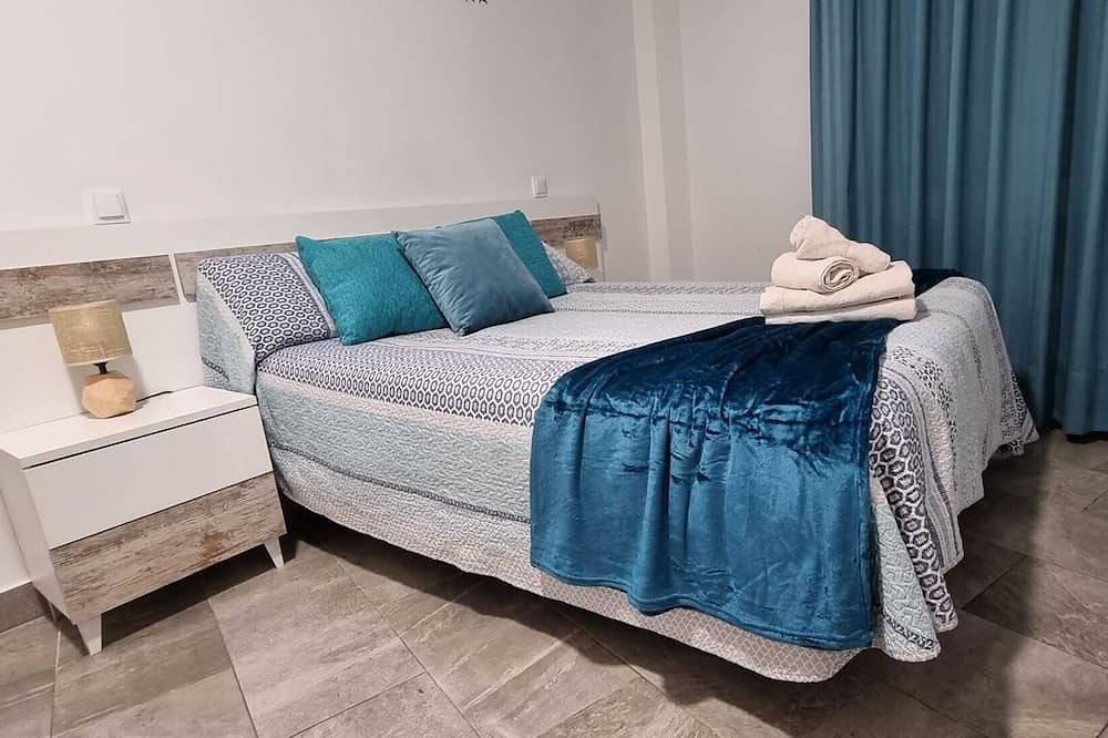 Entire apartment, La Galatea Apartment in Alcalá de Henares, Madrid Province