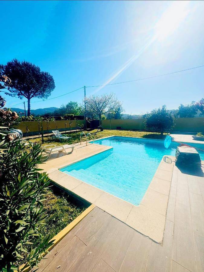 Location de vacances pour 6 personnes, avec vue et bassin pour enfant ainsi que piscine et jardin à Paredes - 2