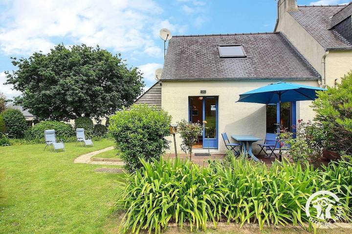 Gîte pour 2 personnes, avec Terrasse ainsi que Jardin et Vue à Pleumeur-Bodou