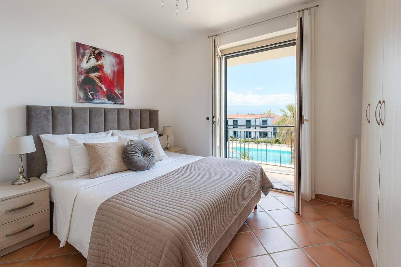 Ganze Wohnung, Three-Bedroom Apartment in Scalea, Tyrrhenische Küste Kalabrien