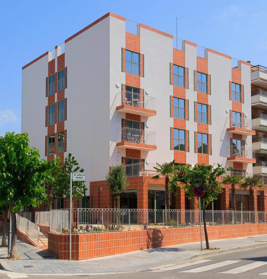 Disabled Apartment - Ground Floor (2 Adults) in Platja de Ponent (Salou), Salou