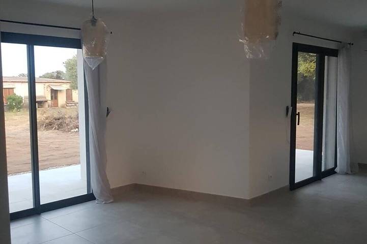 Location de vacances pour 6 personnes, avec terrasse et jardin à Solaro - 4