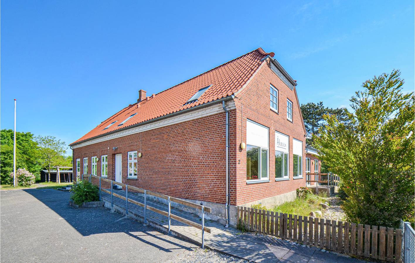 Feriehus for 30 personer med terrasse in Bønnerup Strand, Glesborg