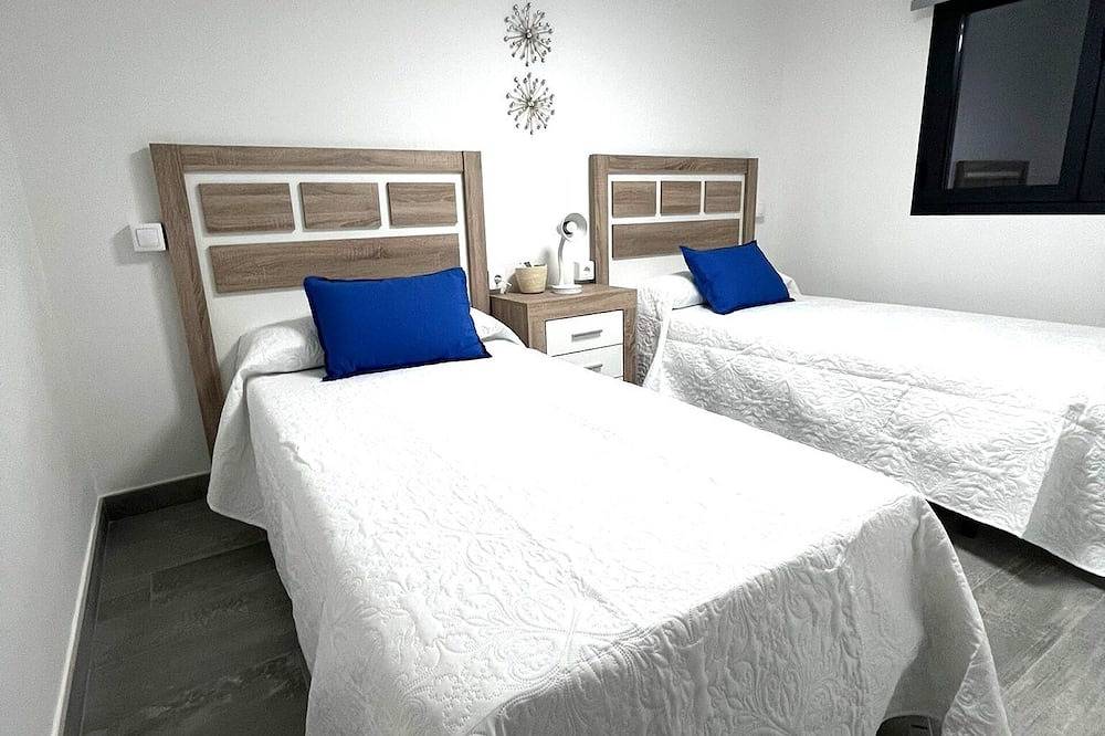 Entire apartment, Apartment The Squire. Second in Alcalá de Henares, Madrid Province