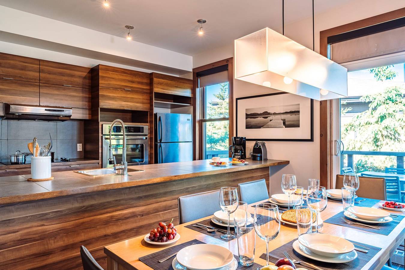 Apartamento entero, Lakefront Mountain View - 2 Bds Superior Suite in Lac-Supérieur, Quebec