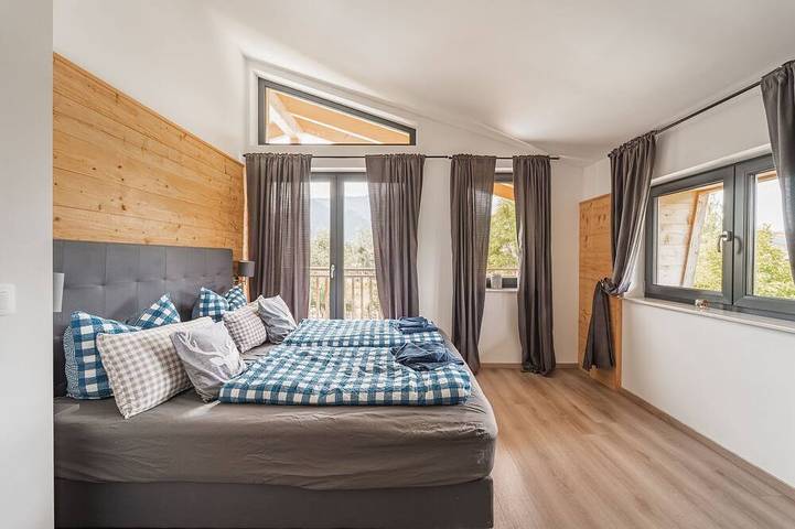 Chalet für 6 Personen, mit Balkon und Whirlpool sowie Garten in Inzell - 2
