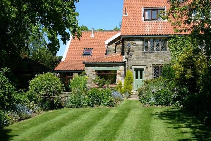 Cottage for 8 people, with Garden in Goathland
