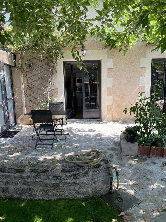 Location de vacances pour 2 personnes, avec jardin dans Lac de Saint-Cyr - 2