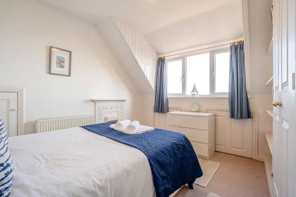 3 Bed in Whitby (oc-r565) in Robin Hood's Bay, North York Moors National Park