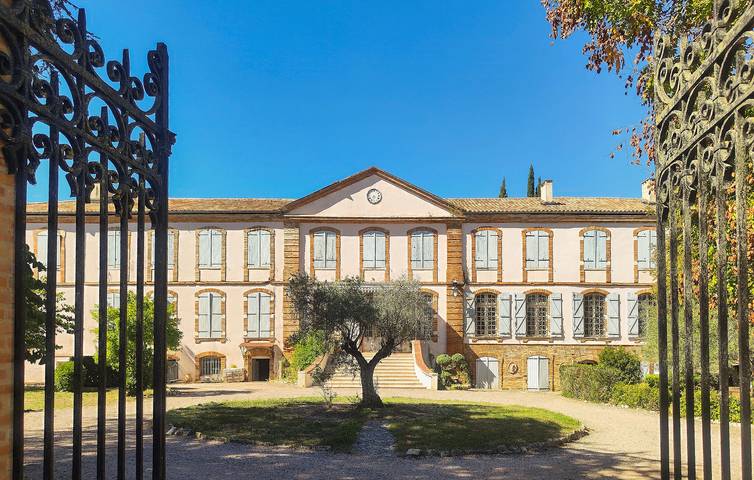 Gîte pour 3 personnes, avec Terrasse dans Saint-Cézert