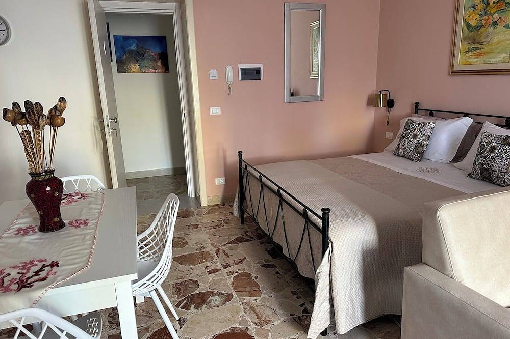 Apartamento entero, 1 Bedroom Apartment in Milazzo in Milazzo, Provincia de Messina
