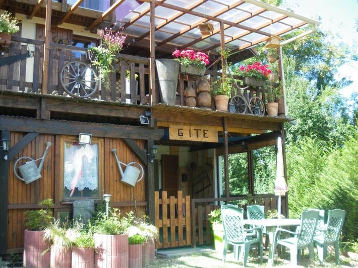 Location de vacances pour 3 personnes, avec Terrasse ainsi que Jardin et Vue à Ferrette