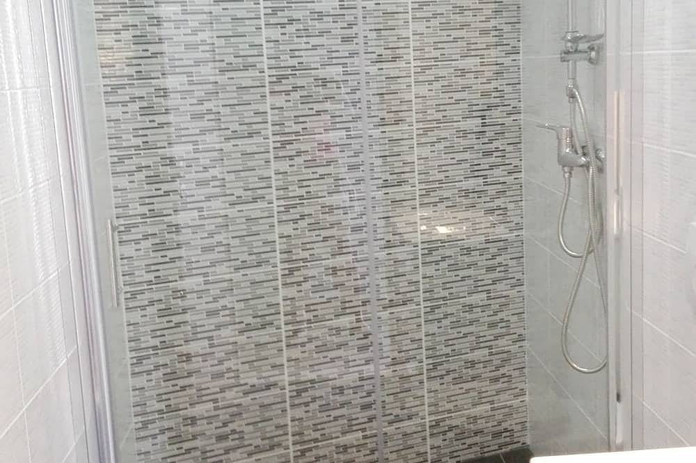 Vacker liten Hus med egen pool und harligt utsikt över Vinisce Bay. in Vinisce, Split-Dalmatien