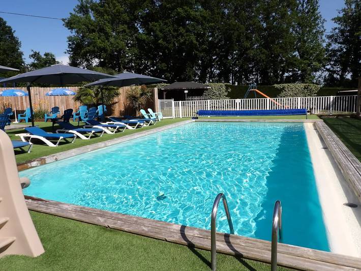 Mobil home pour 3 personnes, avec piscine et terrasse à Limeuil - 4