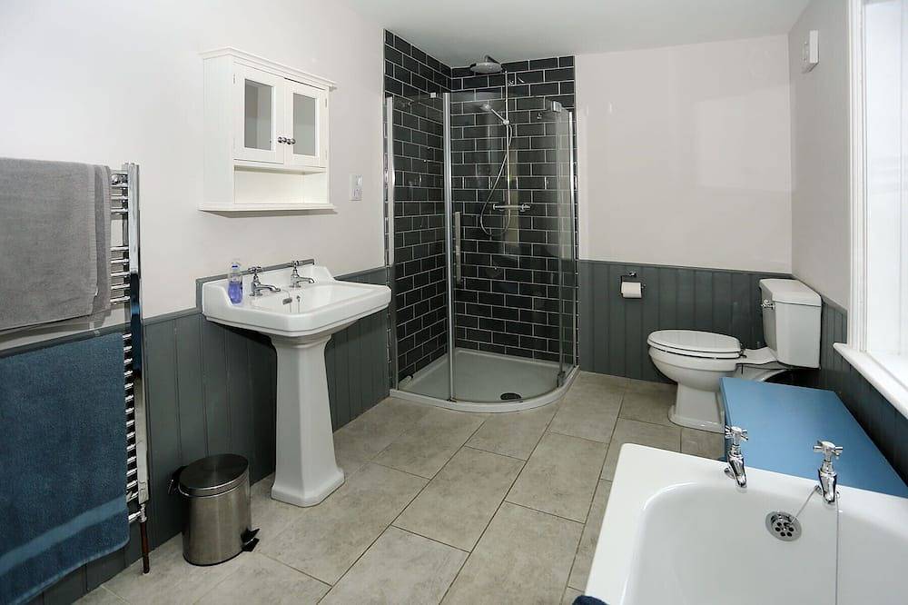 Dog friendly cottage moments from beautiful Winterton beach in Great Yarmouth, The Broads