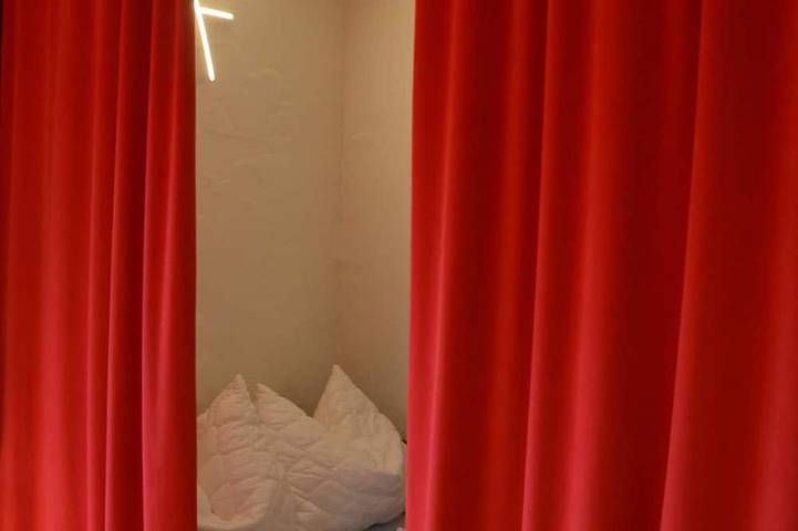 Geheel appartement, Mooi appartement voor 4 met spectaculair uitzicht en skiën van oktober tot juni. in Hohe Tauern, Kaprun