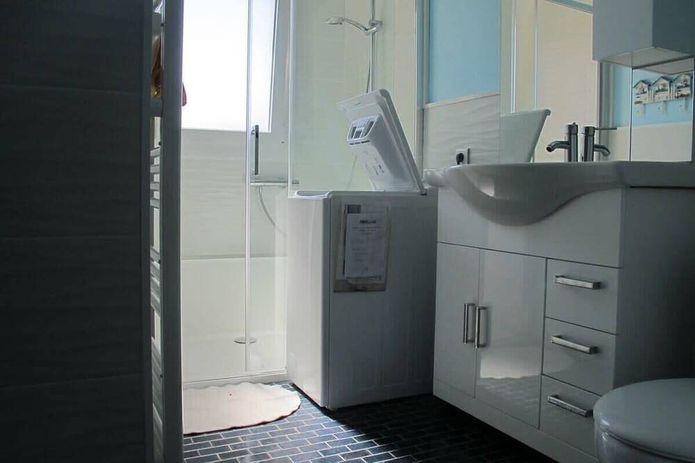 Ganze Wohnung, Beau studio 3/4 personnes proche mer et commerces in Agay, Saint-Raphaël