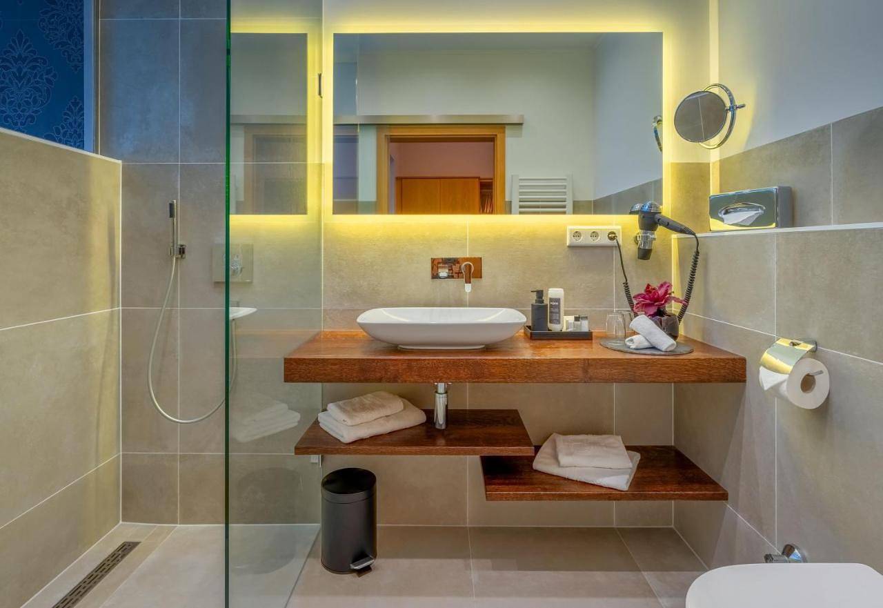 Comfort Single Room in Alzenau, Spessart-Mainland