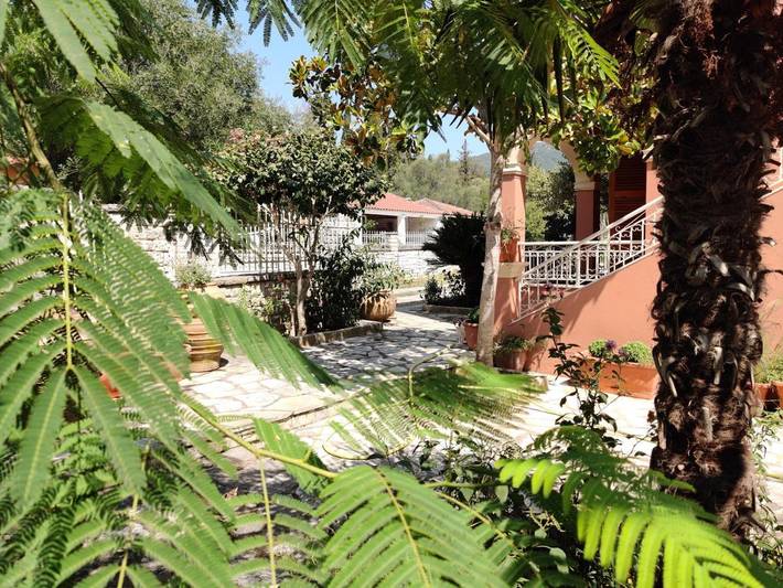 Appartement de vacances pour 5 personnes, avec jardin et terrasse, animaux acceptés