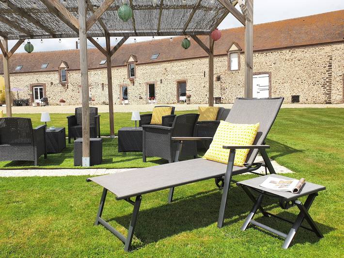 Gîte pour 6 personnes, avec Terrasse dans Belhomert-Guéhouville