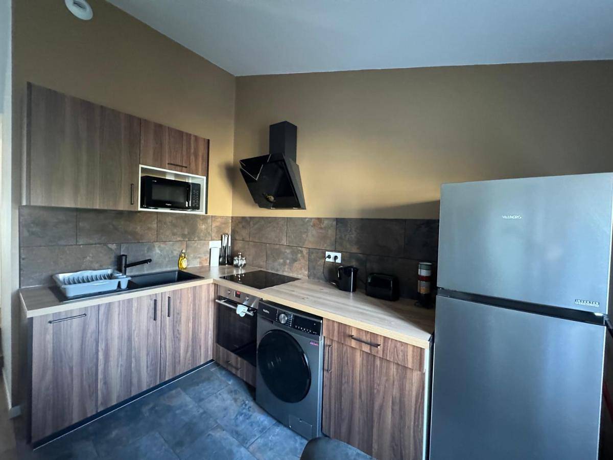 Appartement entier, Two-Bedroom Apartment in Niort, Région de Niort