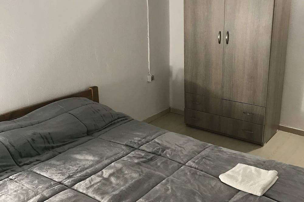 Apartamento inteiro, Residência em estilo de fábrica in Seção oeste de Atenas, Atenas