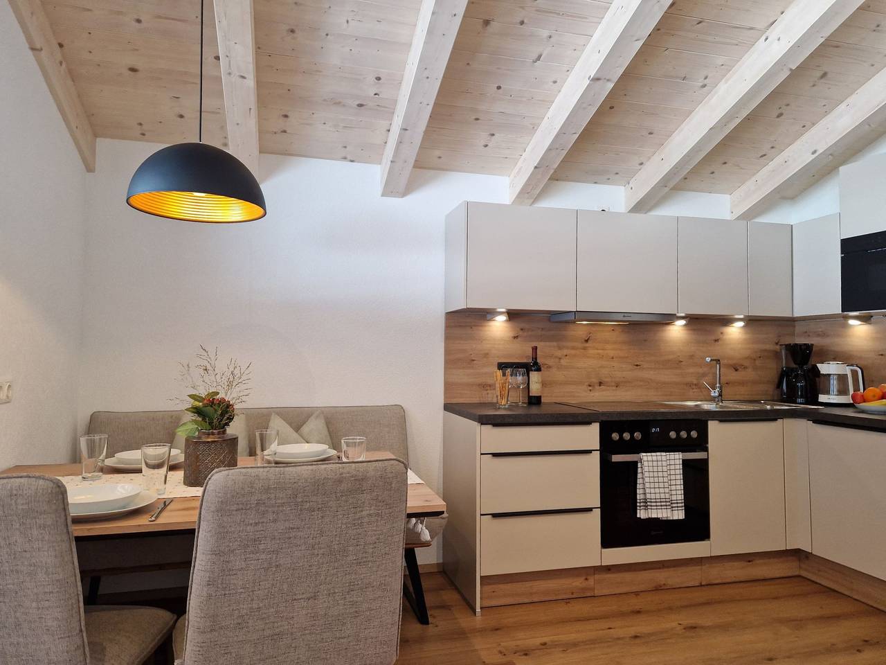 Entire apartment, Zillertal Blick in Tux Alps, Aschau im Zillertal