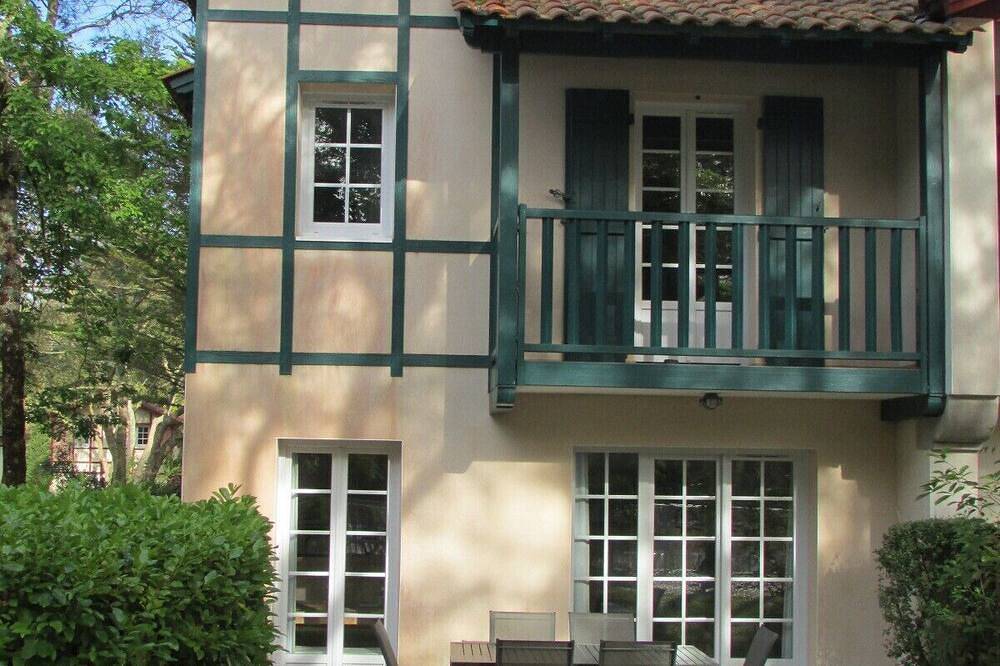 Angenehme Villa in der Nähe des Ozeans im Herzen des Golfs von Moliets und Maa in Moliets-et-Maa, Côte d’Argent