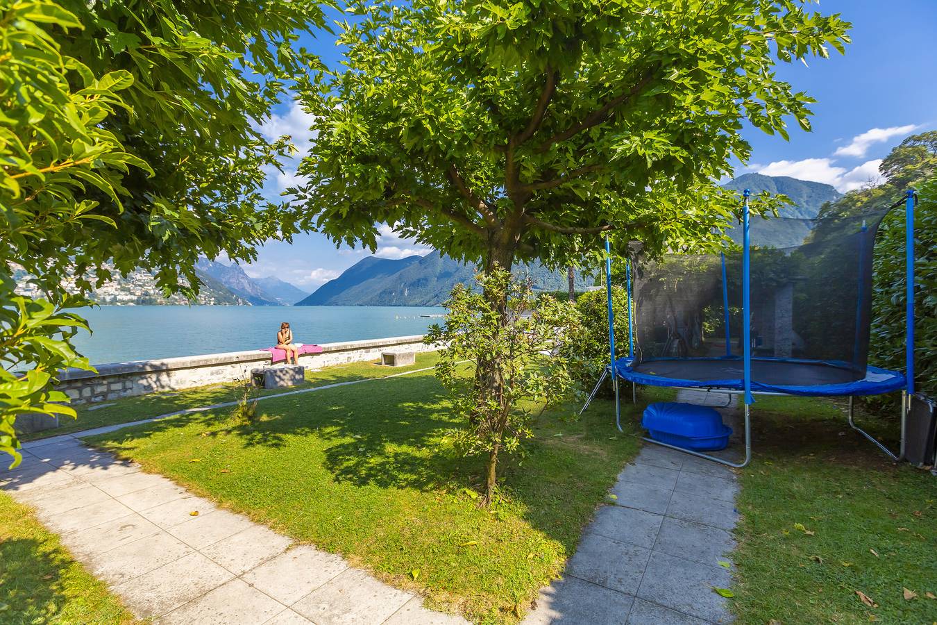 Ganze Wohnung, Coloratura in Paradiso, Luganersee