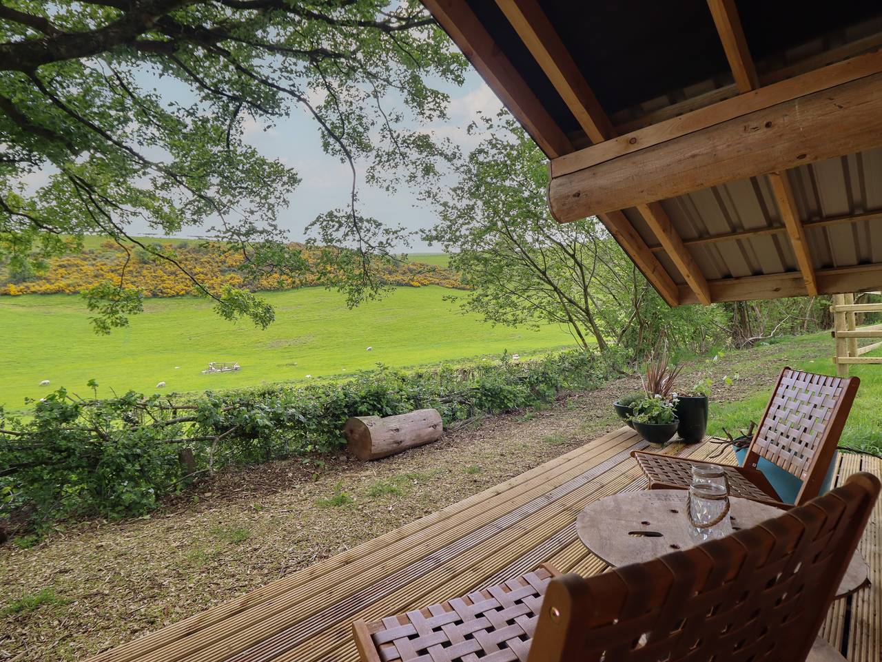 Owl Valley Cabin in Powys
