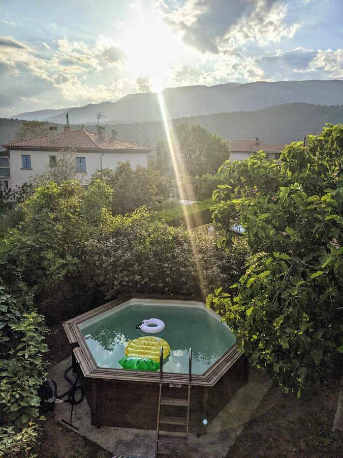 Gîte pour 4 personnes, avec terrasse et piscine ainsi que vue et jardin à Corneilla-de-Conflent - 2
