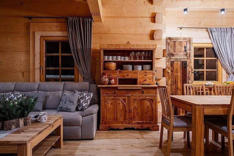 Una gran casa de estilo montañés con zona de spa in Murzasichle, Cárpatos (Polonia)