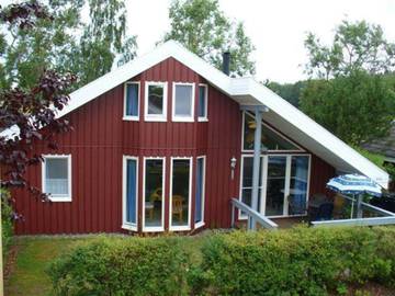 Ferienhaus für 6 Personen, mit Pool und Sauna sowie Garten in Mecklenburgische Seenplatte